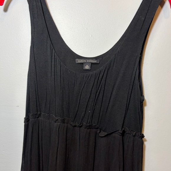 Elegant Black Women's Dress - Picture 3 of 4